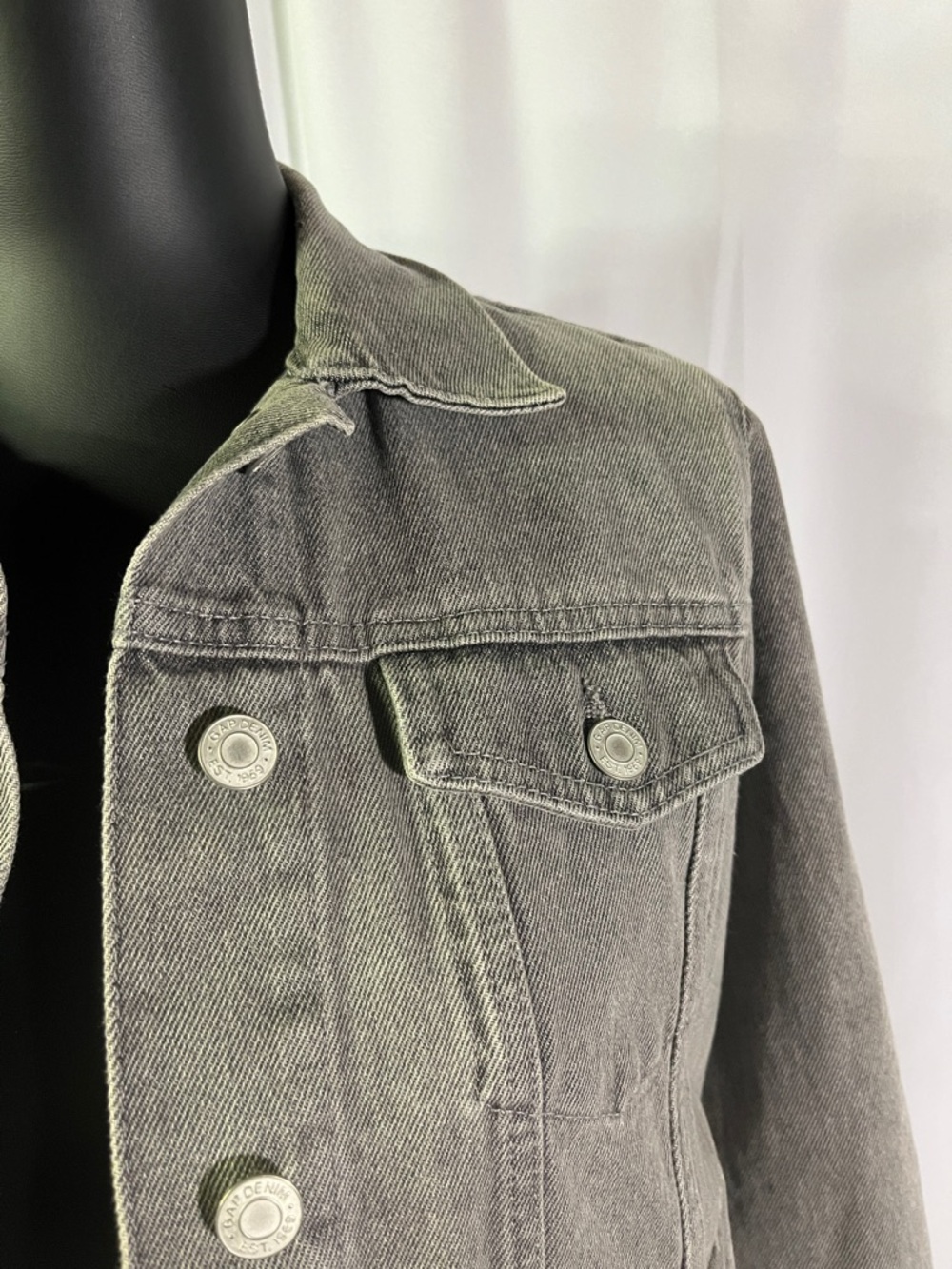 Gap Washed Grey Icon Cropped Denim Jacket - Picture 6 of 16